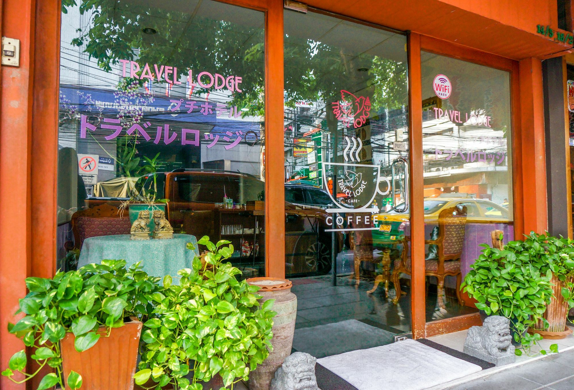 Travel Lodge Surawong (Adults Only) Бангкок Экстерьер фото