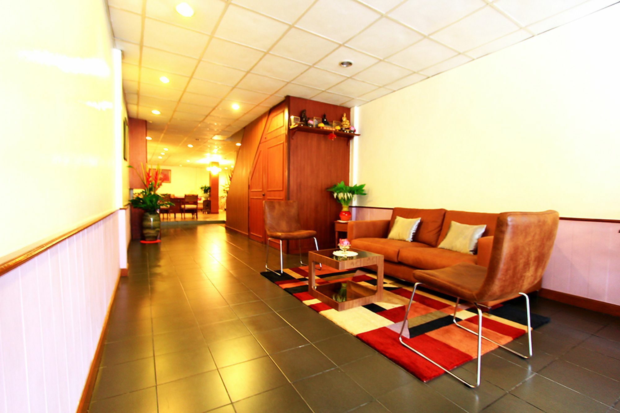 Travel Lodge Surawong (Adults Only) Бангкок Экстерьер фото